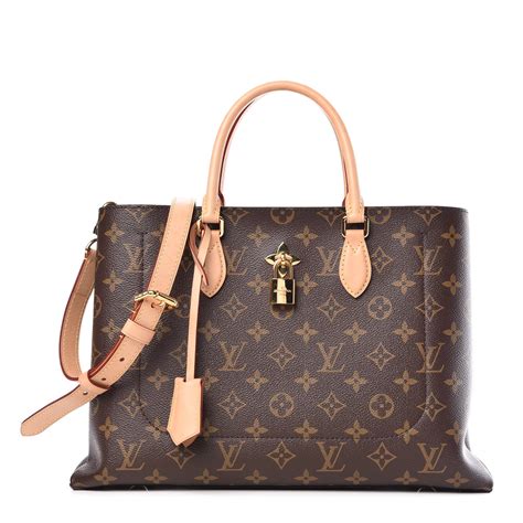 200 malles louis vuitton|Louis Vuitton monogram flower tote.